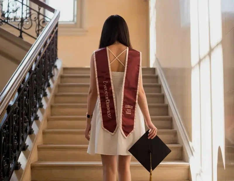 Budget Friendly Graduation Photo Ideas: Grand Staircase Shoot